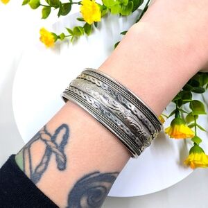 Sterling Silver Plated Daisy Motif Vintage Bangle Bracelet